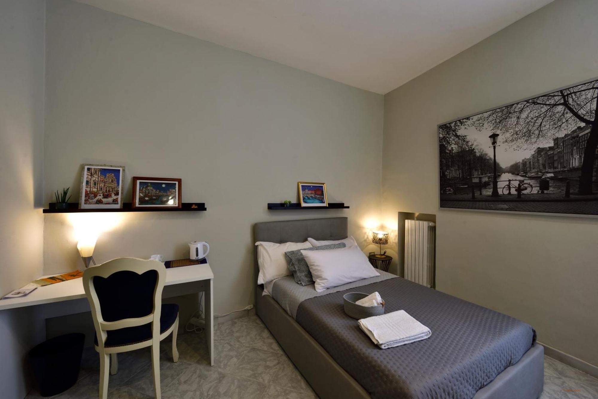 Apartment Ciaobari - Elegant 4 Bedrooms In The Heart Of Old Town *
