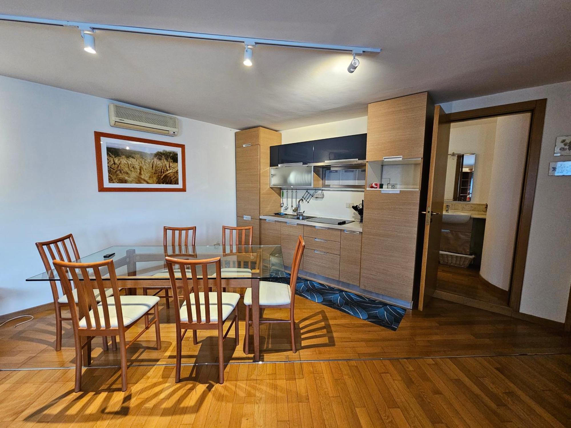 Apartment Ciaobari - Elegant 4 Bedrooms In The Heart Of Old Town