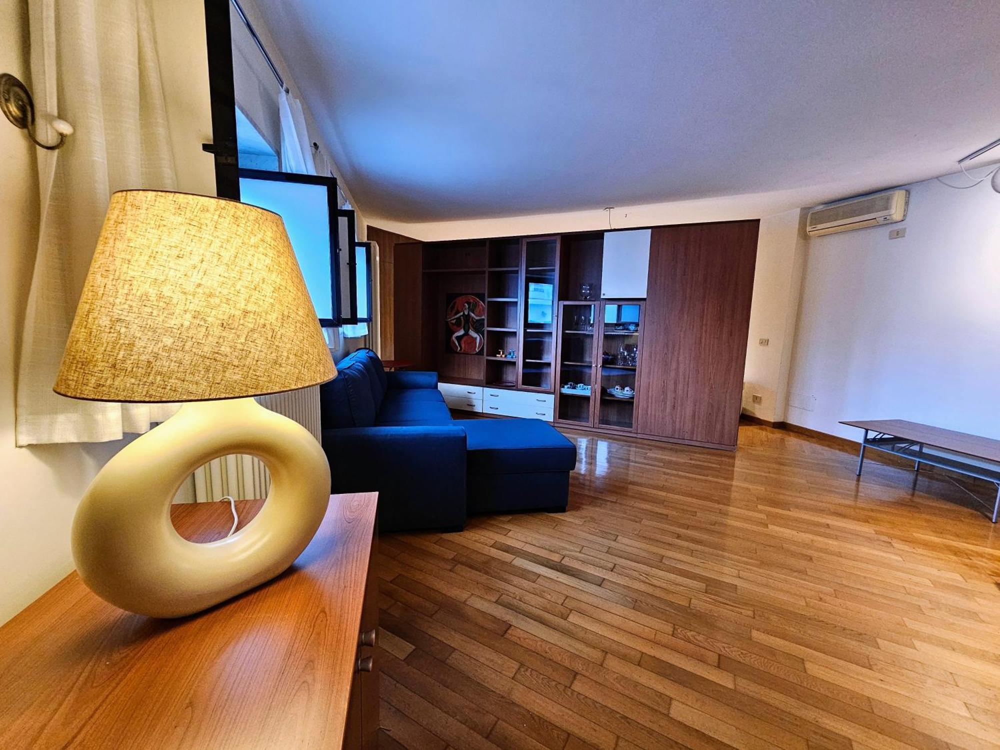 Apartment Ciaobari - Elegant 4 Bedrooms In The Heart Of Old Town *