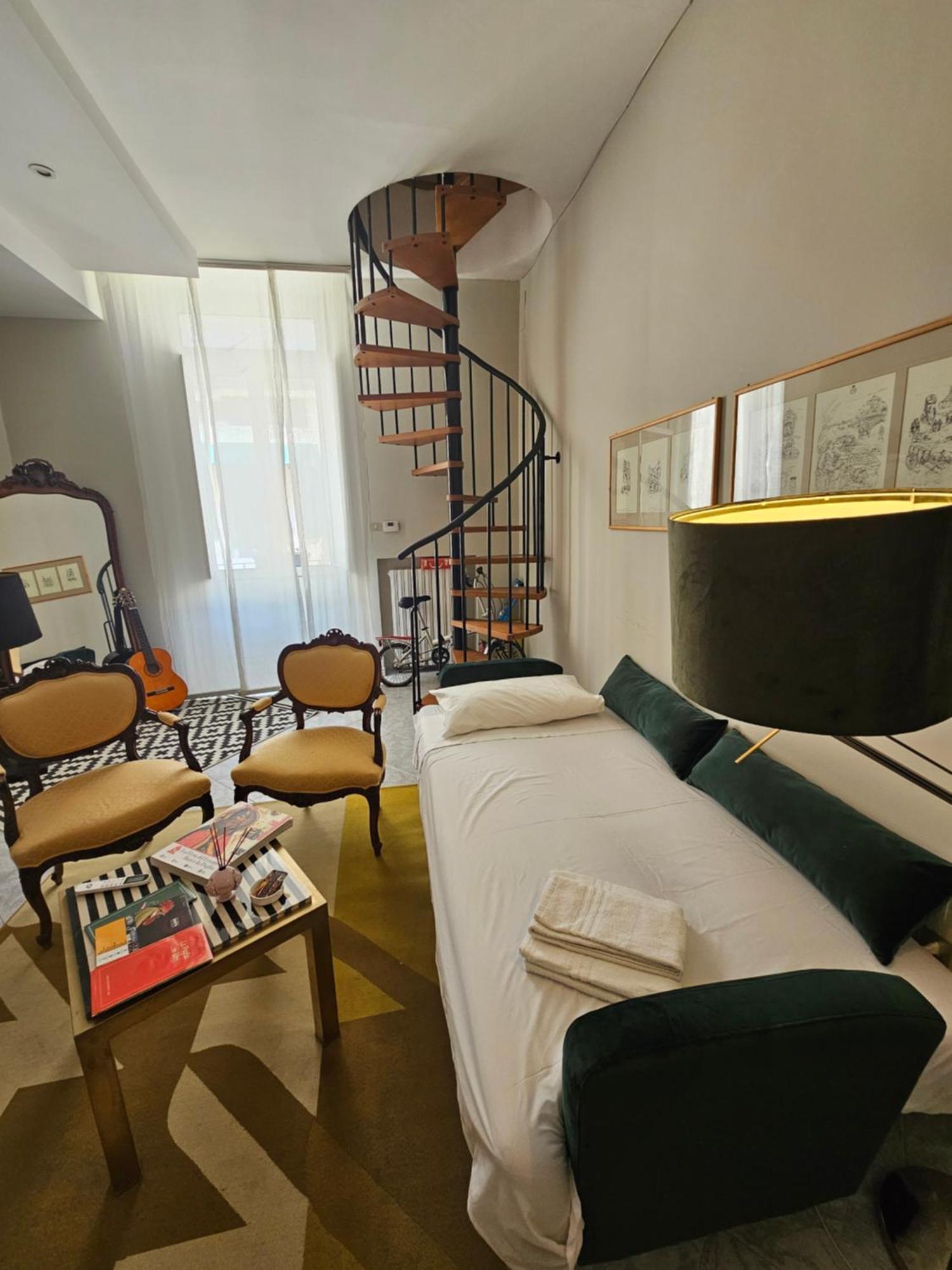 Ciaobari - Elegant 4 Bedrooms In The Heart Of Old Town Apartment *